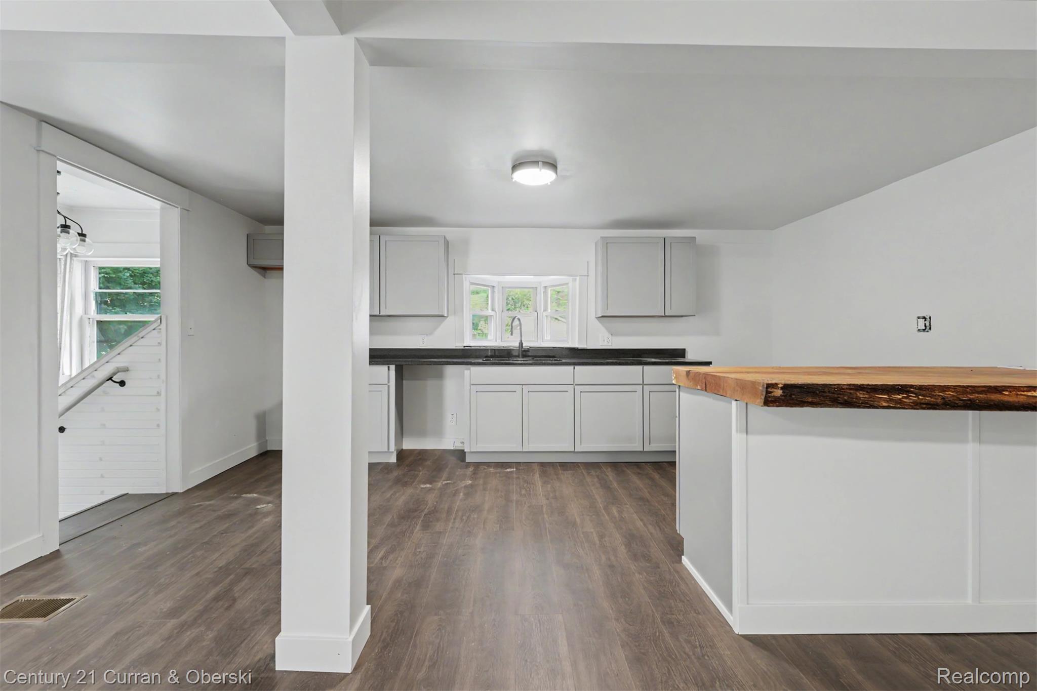 4296 Burgess Road Pinckney, MI 48169 - Photo 10 of 47 08.jpg