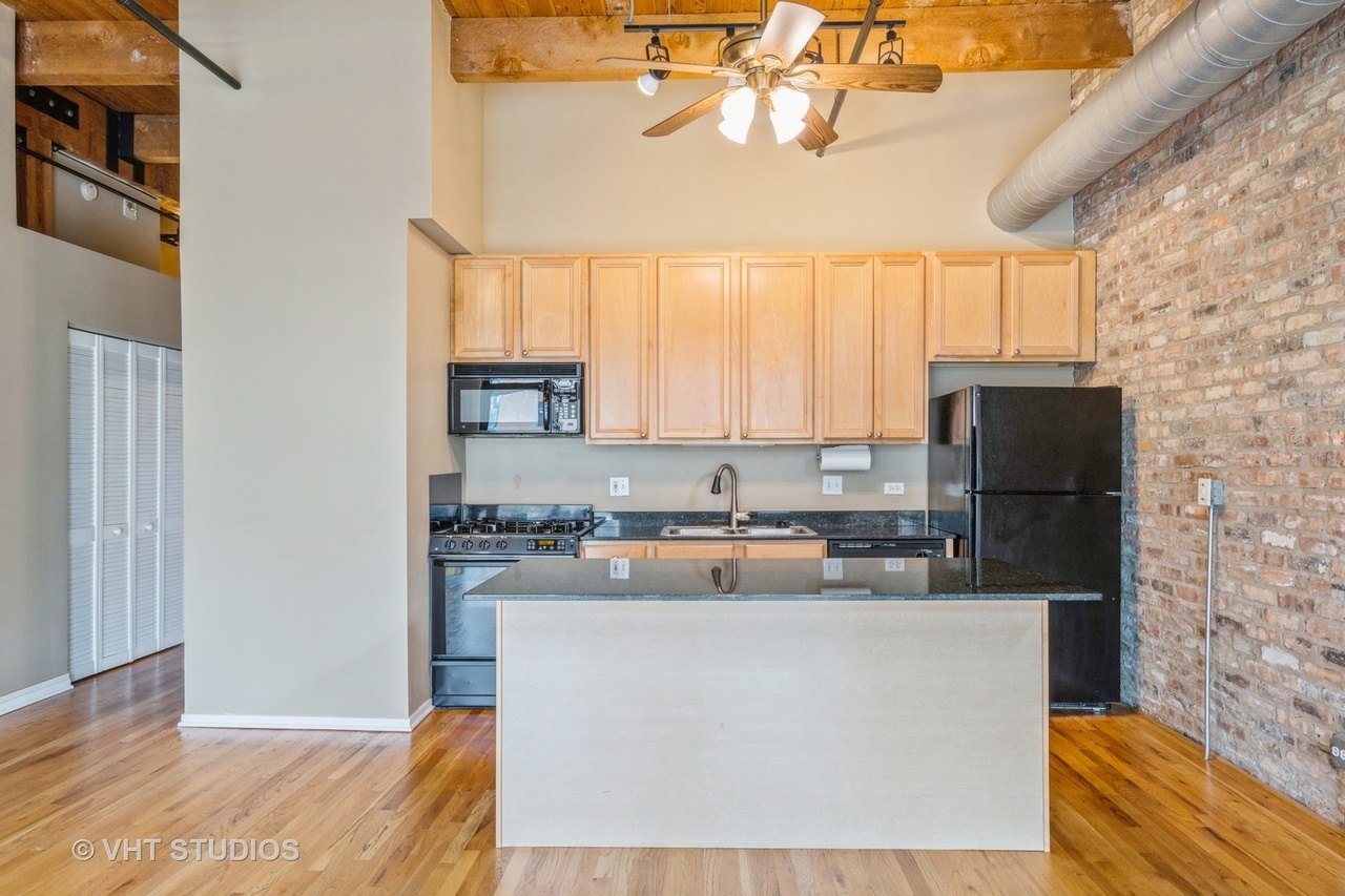 14 North Sangamon Street, Unit 401 Chicago, IL 60607 - Photo 5 of 13