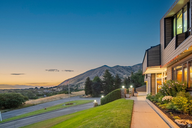 12 Quiet Meadow Lane Mapleton, UT 84664 - Photo 11 of 106
