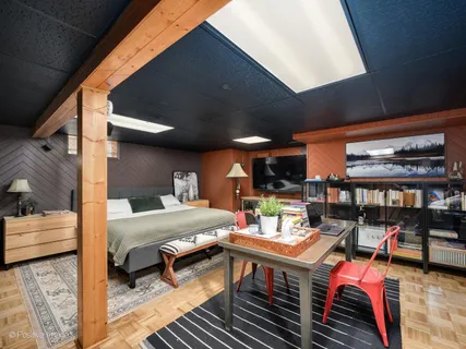$430,000 | 3400 North Narragansett Avenue, Chicago, IL 60634