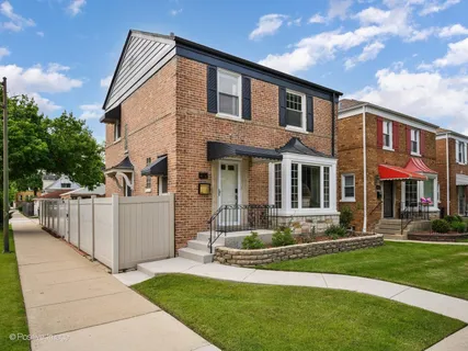$430,000 | 3400 North Narragansett Avenue, Chicago, IL 60634