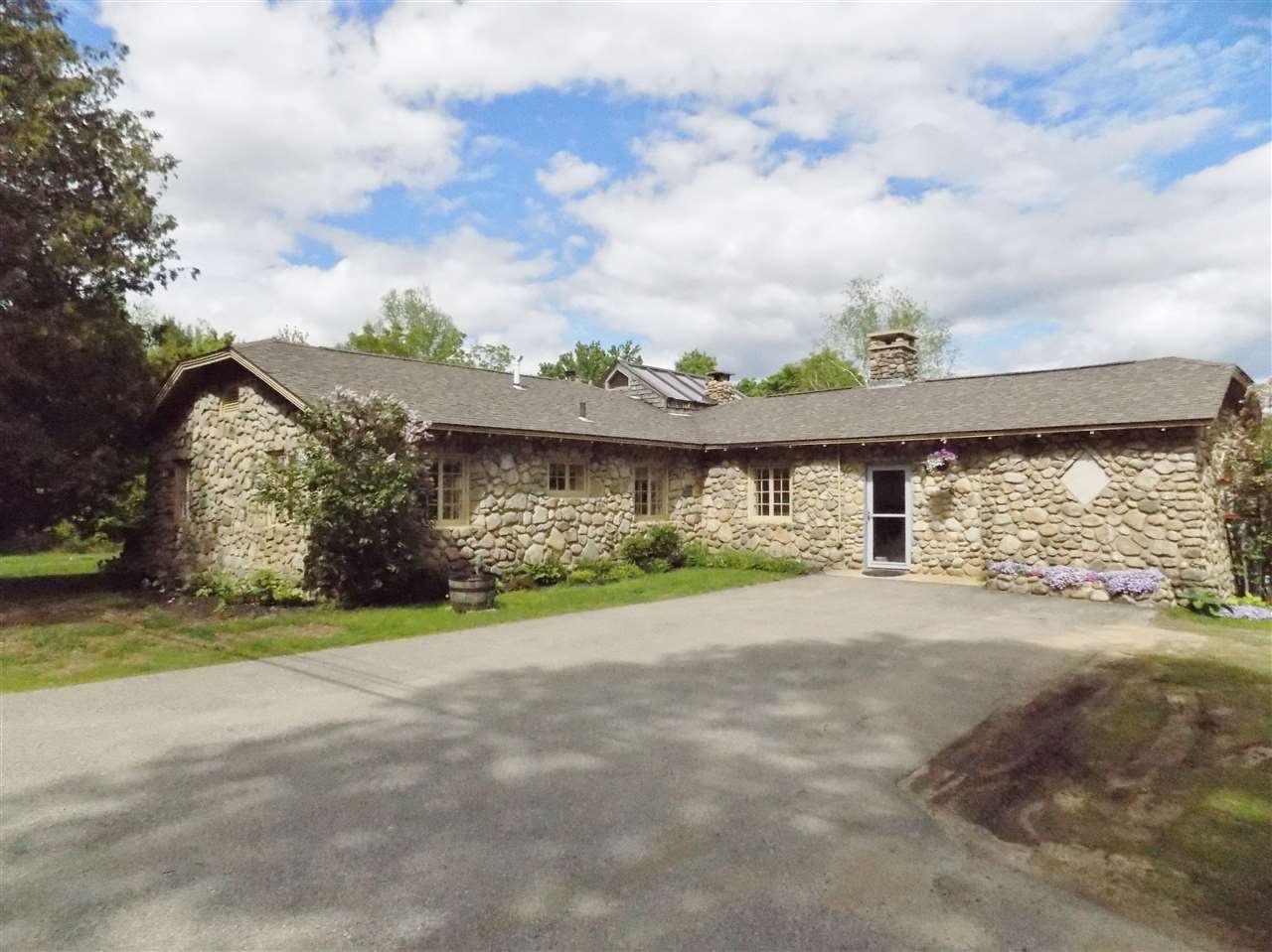 127 Allard Hill Road Madison, NH 03818 - Photo 2 of 32 Gallery Image 2