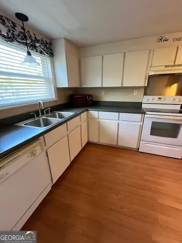 $219,900 | 527 Sullivan Road, Warner Robins, GA 31093