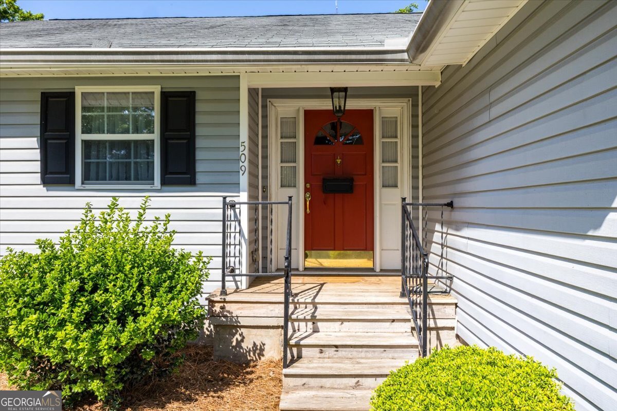 509 Virginia Street Forsyth, GA 31029 - Photo 2 of 25