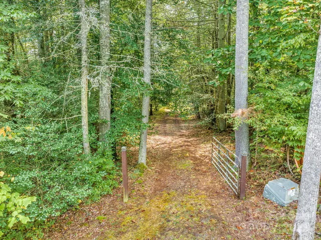 $260,000 | 28 Caddis Court, Marshall, NC 28753