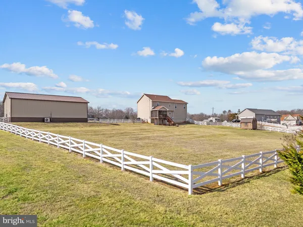 a view of an outdoor space and lakeside