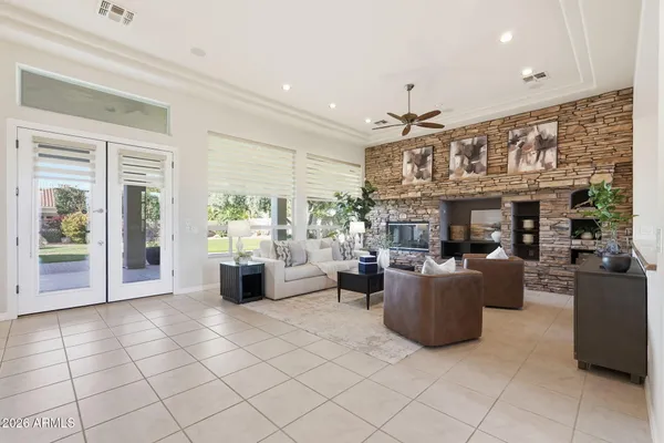 $1,225,000 | 370 East Canyon Creek Drive, Gilbert, AZ 85295
