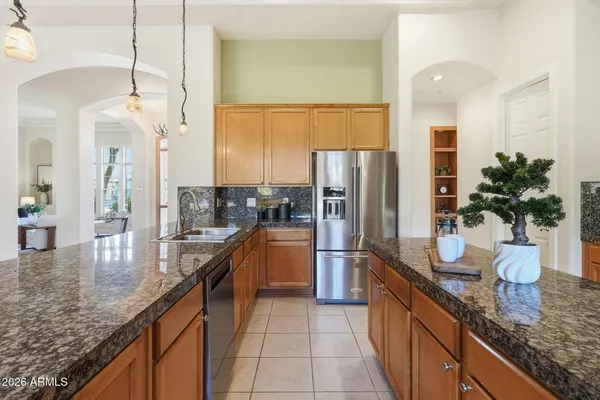$1,225,000 | 370 East Canyon Creek Drive, Gilbert, AZ 85295