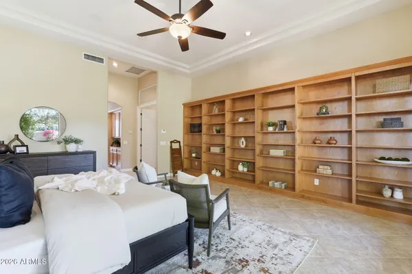 $1,225,000 | 370 East Canyon Creek Drive, Gilbert, AZ 85295