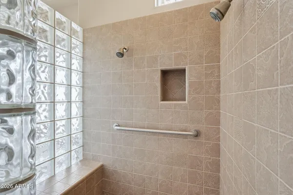$1,225,000 | 370 East Canyon Creek Drive, Gilbert, AZ 85295
