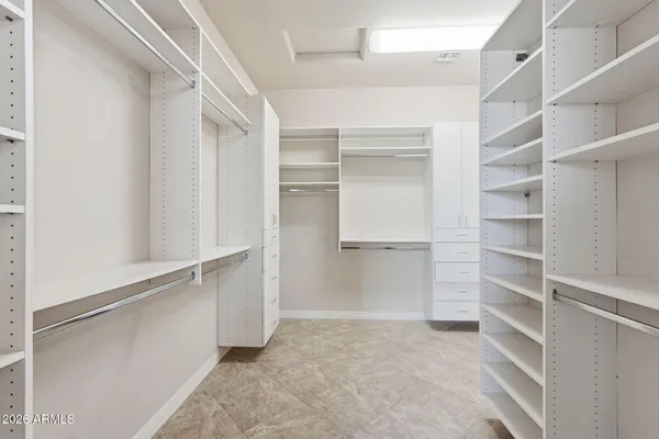 $1,225,000 | 370 East Canyon Creek Drive, Gilbert, AZ 85295