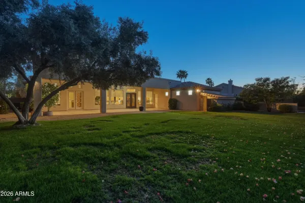 $1,225,000 | 370 East Canyon Creek Drive, Gilbert, AZ 85295
