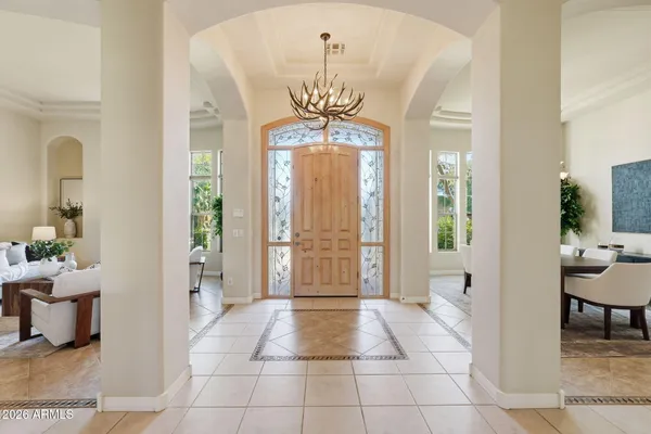 $1,225,000 | 370 East Canyon Creek Drive, Gilbert, AZ 85295