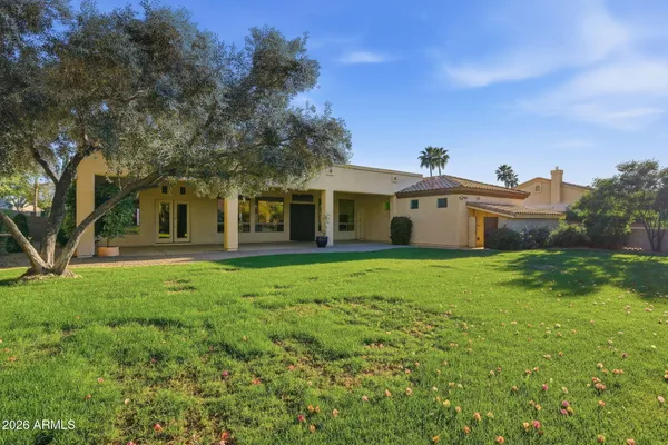 $1,225,000 | 370 East Canyon Creek Drive, Gilbert, AZ 85295