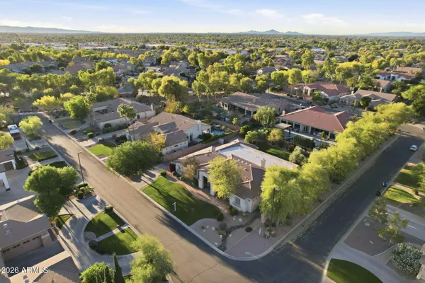 $1,225,000 | 370 East Canyon Creek Drive, Gilbert, AZ 85295