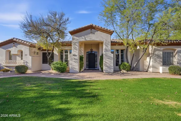 $1,225,000 | 370 East Canyon Creek Drive, Gilbert, AZ 85295