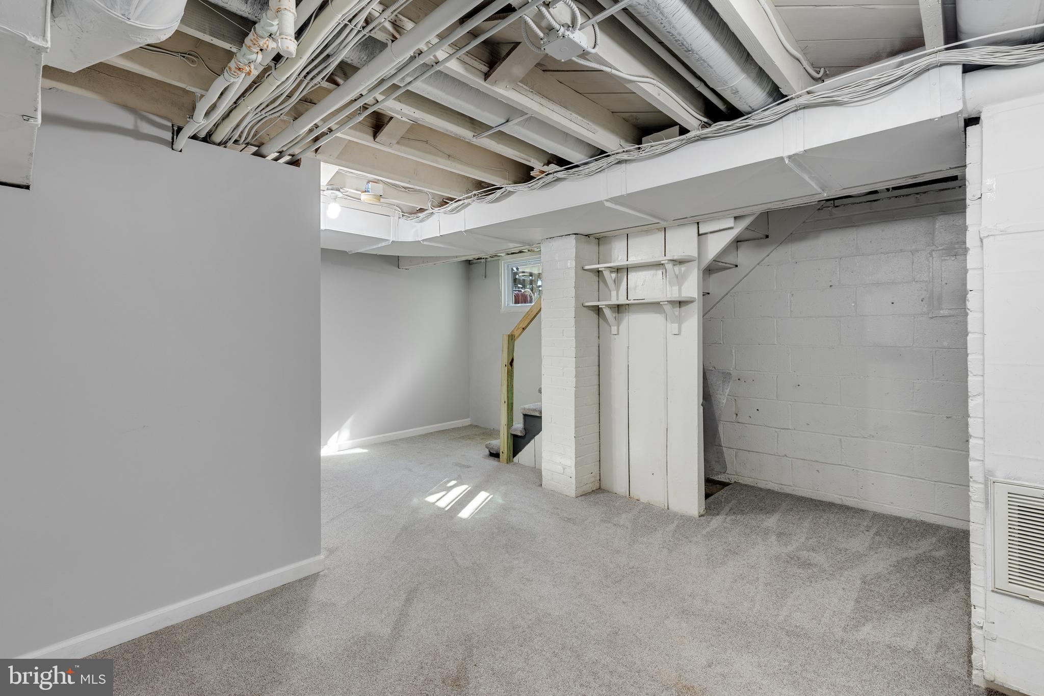 314 Whitestone Road Silver Spring, MD 20901 - Photo 28 of 36 a view of small space