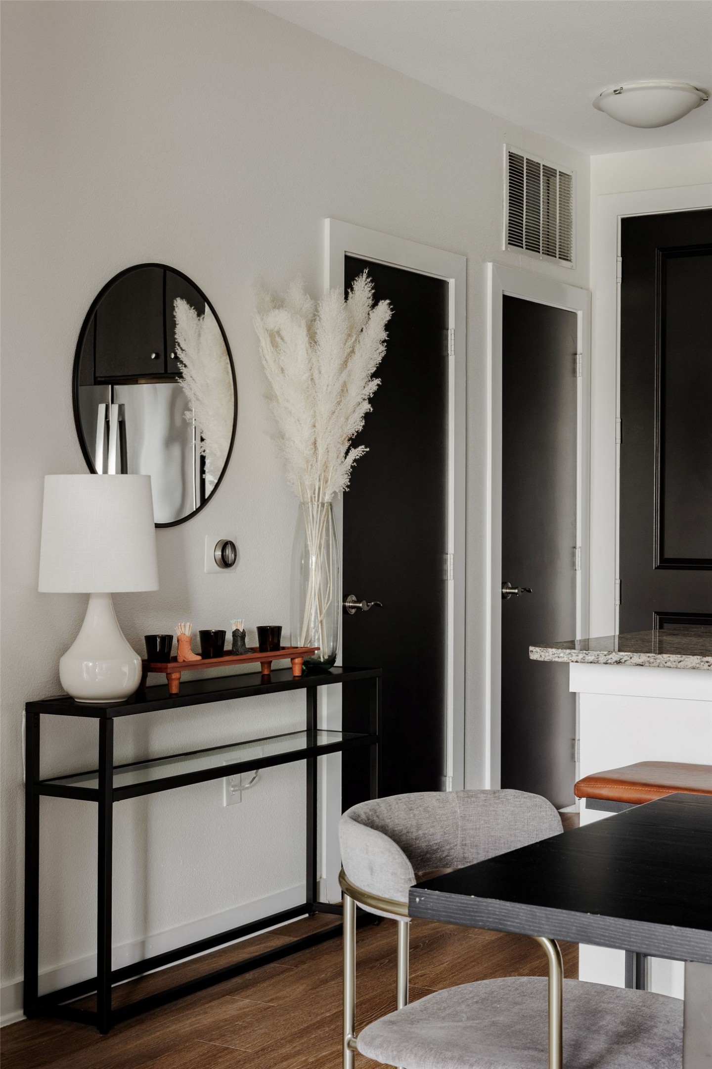 1900 Barton Springs Road, Unit 3028 Austin, TX 78704 - Photo 14 of 31 a living room with furniture and a mirror