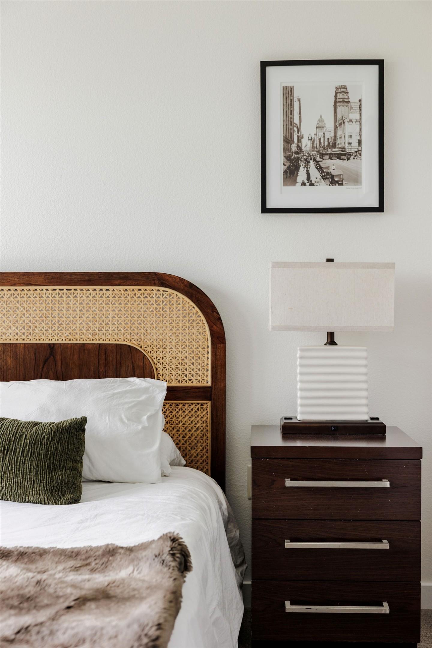 1900 Barton Springs Road, Unit 3028 Austin, TX 78704 - Photo 17 of 31 a bedroom with a bed and a painting on the wall