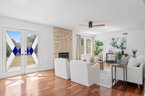 $450,000 | 5217 Summerset Trail, Austin, TX 78749