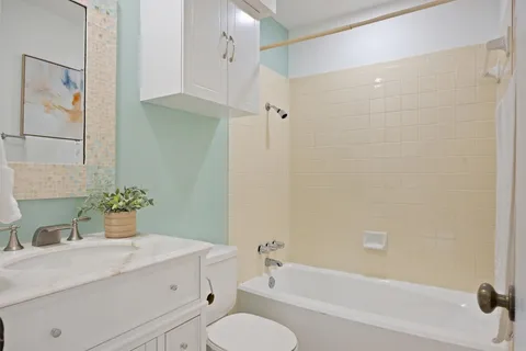 $450,000 | 5217 Summerset Trail, Austin, TX 78749