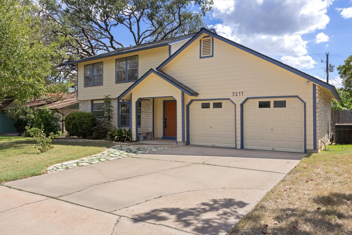 5217 Summerset Trail Austin, TX 78749 - Photo 2 of 38 a view of a house with a yard