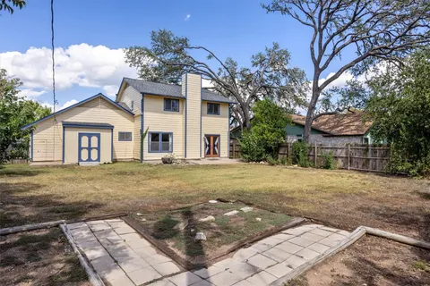 $450,000 | 5217 Summerset Trail, Austin, TX 78749