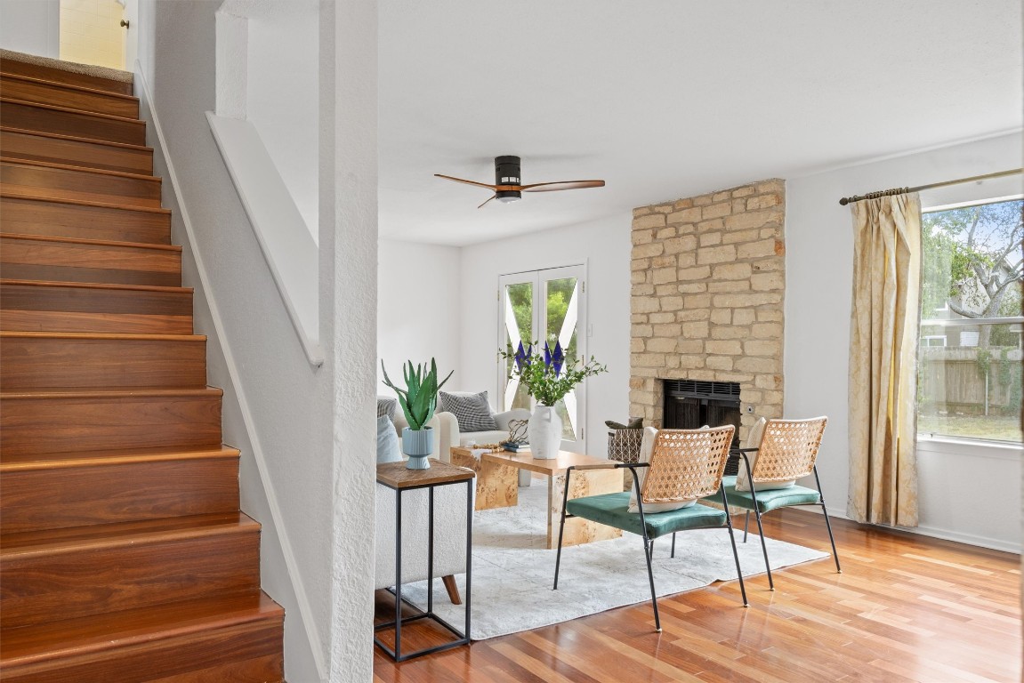 5217 Summerset Trail Austin, TX 78749 - Photo 4 of 38 a living room with furniture and a fireplace