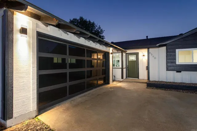 $1,035,000 | 6548 Bantam Lake Circle, San Diego, CA 92119