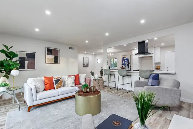 $1,035,000 | 6548 Bantam Lake Circle, San Diego, CA 92119