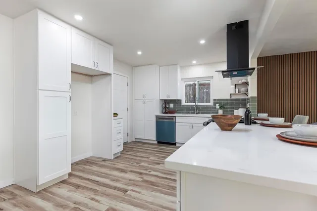 $1,035,000 | 6548 Bantam Lake Circle, San Diego, CA 92119