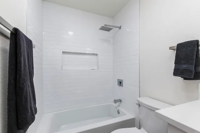 $1,035,000 | 6548 Bantam Lake Circle, San Diego, CA 92119