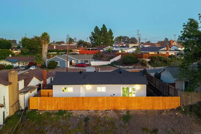 $1,035,000 | 6548 Bantam Lake Circle, San Diego, CA 92119