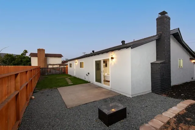 $1,035,000 | 6548 Bantam Lake Circle, San Diego, CA 92119