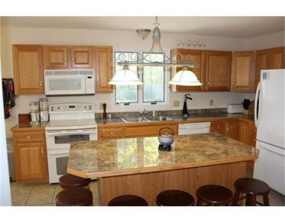 287 Parkerview Street Springfield, MA 01129 - Photo 6 of 12 Gallery Image 6