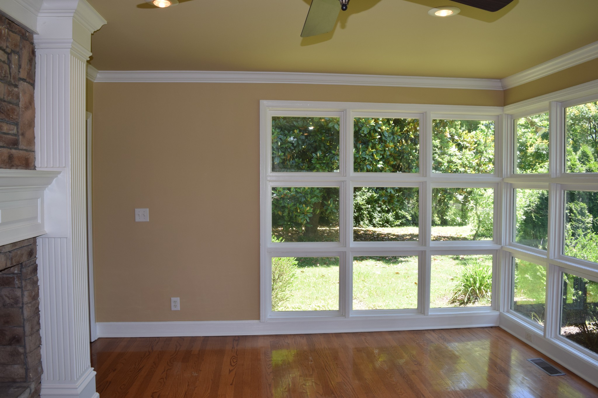 1703 East Main Street Murfreesboro, TN 37130 - Photo 7 of 7 a view of room with window and a bed
