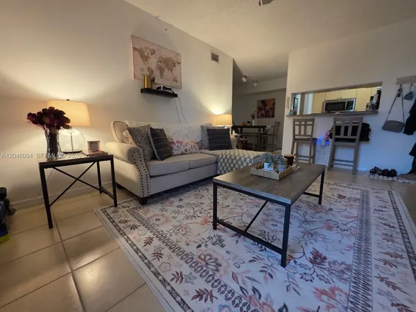 $2,100 | 2201 West Preserve Way, Unit 208, Miramar, FL 33025
