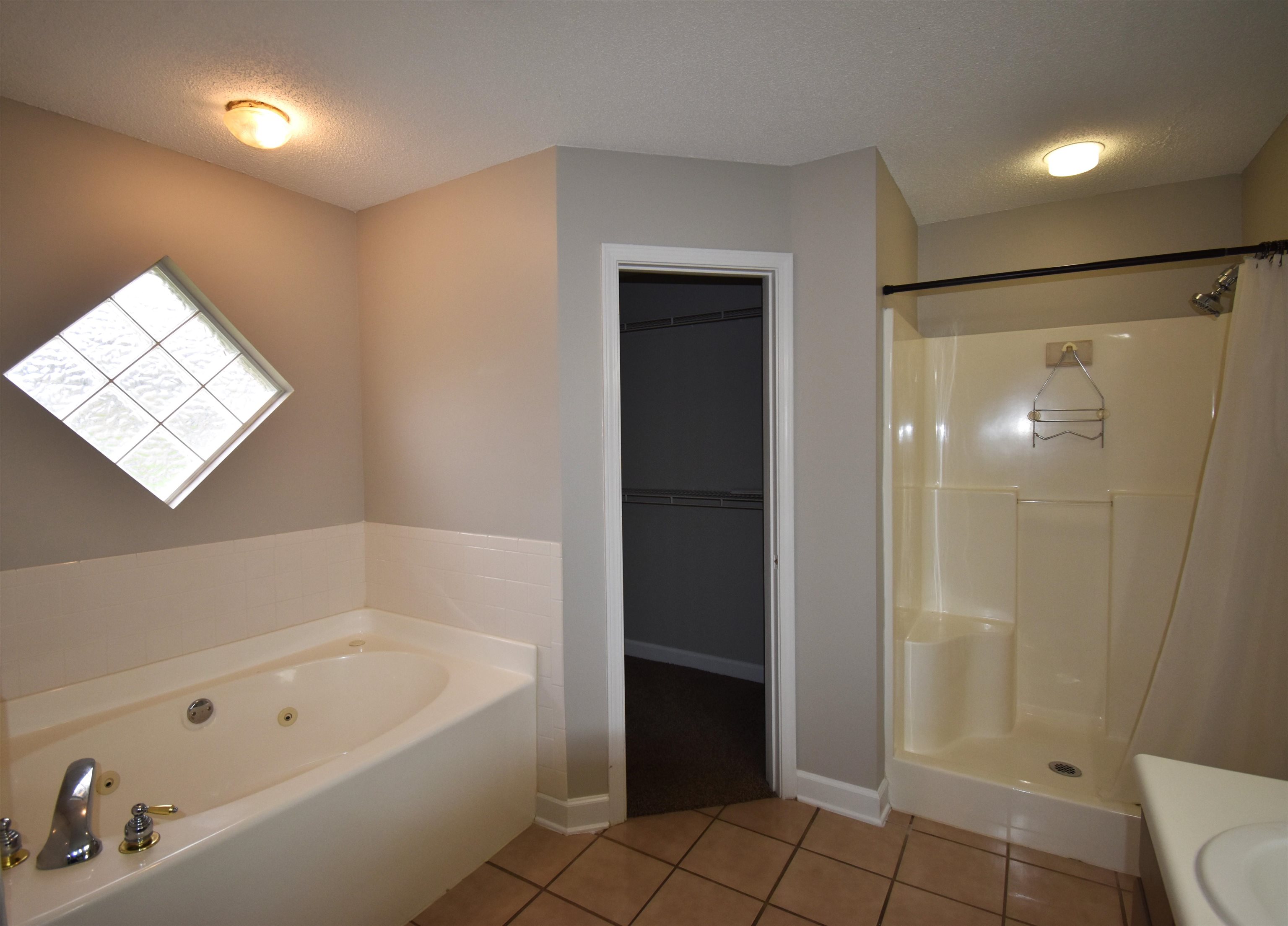 1103 Longleaf Street Foley, AL 36535 - Photo 14 of 21 Primary Bath