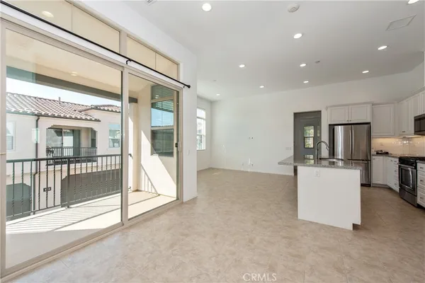 $4,200 | 61 Quill, Irvine, CA 92620