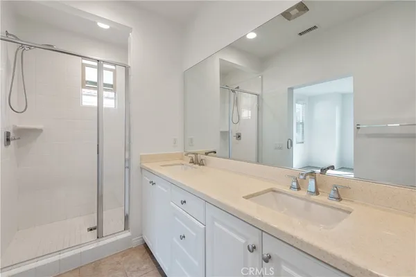 $4,200 | 61 Quill, Irvine, CA 92620