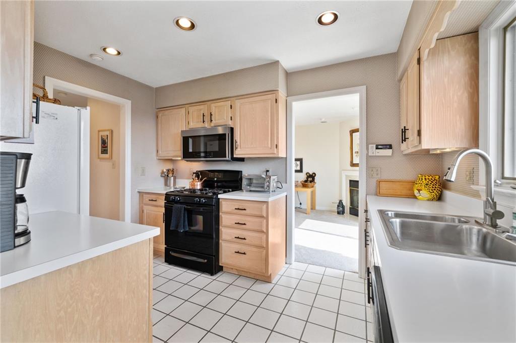 133 Shadow Ridge Drive Pittsburgh, PA 15238 - Photo 17 of 42 Gallery Image 17