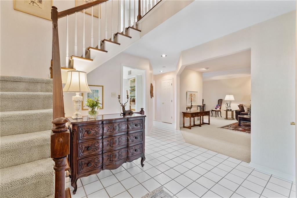 133 Shadow Ridge Drive Pittsburgh, PA 15238 - Photo 4 of 42 Gallery Image 4