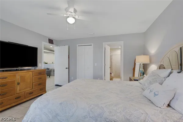 $529,900 | 4137-4139 Southwest 8th Place, Cape Coral, FL 33914