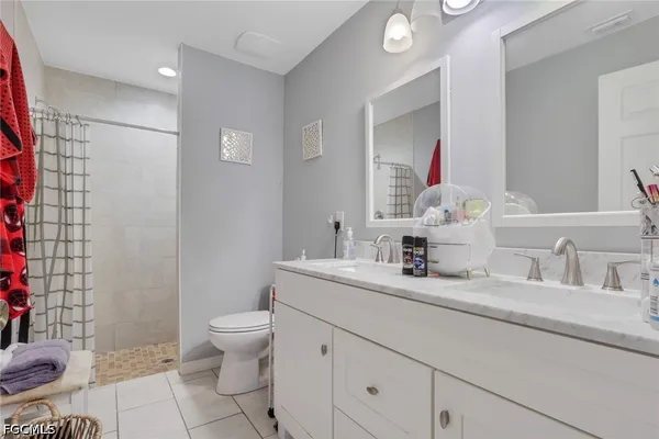 $529,900 | 4137-4139 Southwest 8th Place, Cape Coral, FL 33914