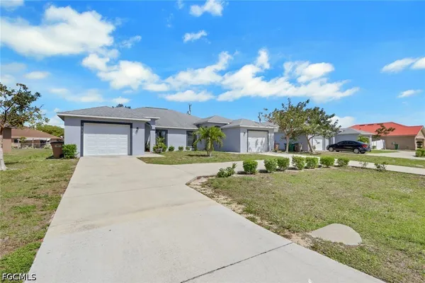 $529,900 | 4137-4139 Southwest 8th Place, Cape Coral, FL 33914