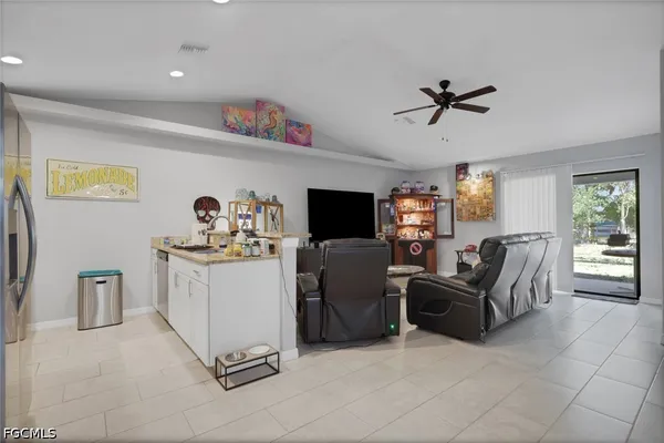 $529,900 | 4137-4139 Southwest 8th Place, Cape Coral, FL 33914