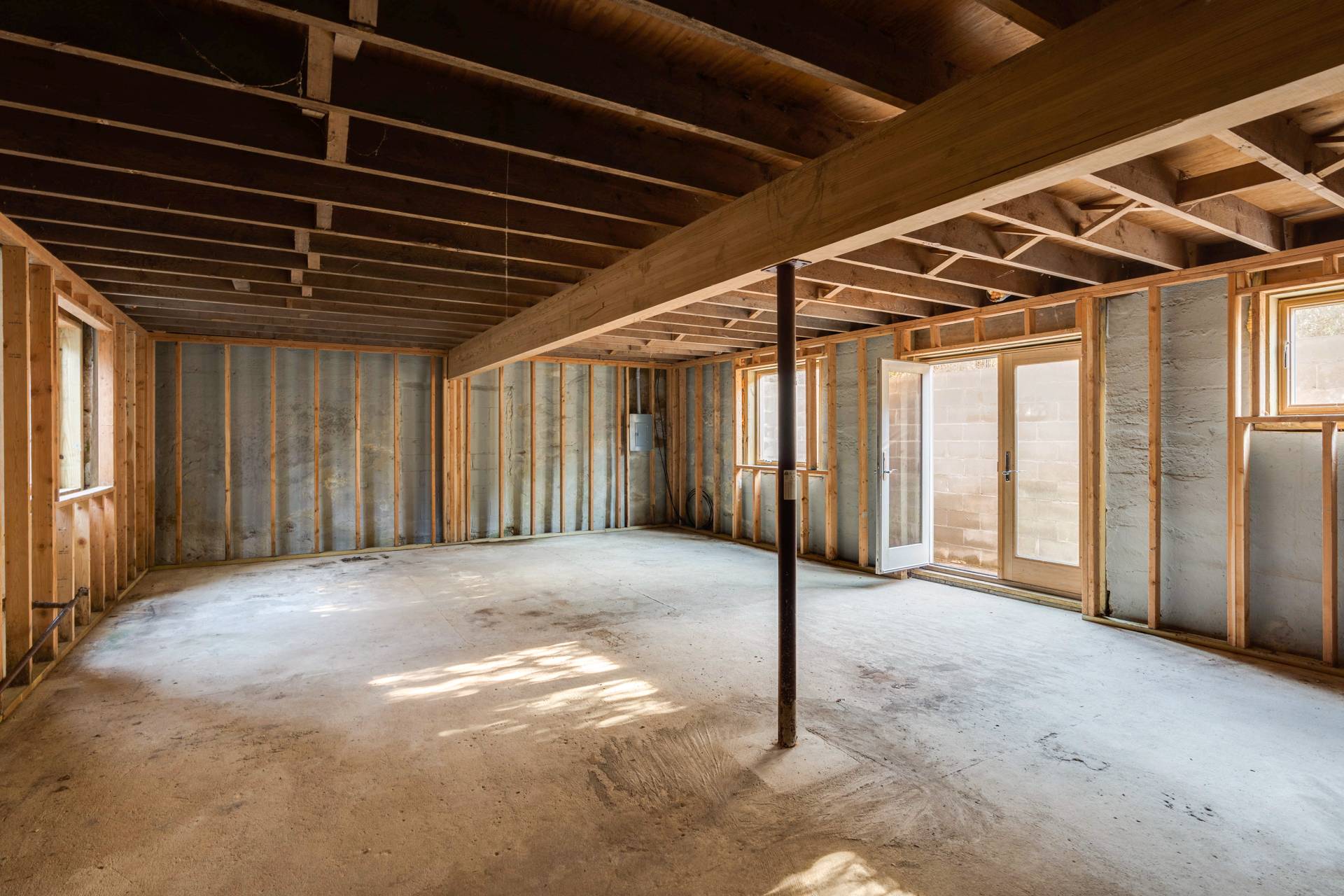 274 Ferry Road Sag Harbor, NY 11963 - Photo 48 of 50 a view of an empty room