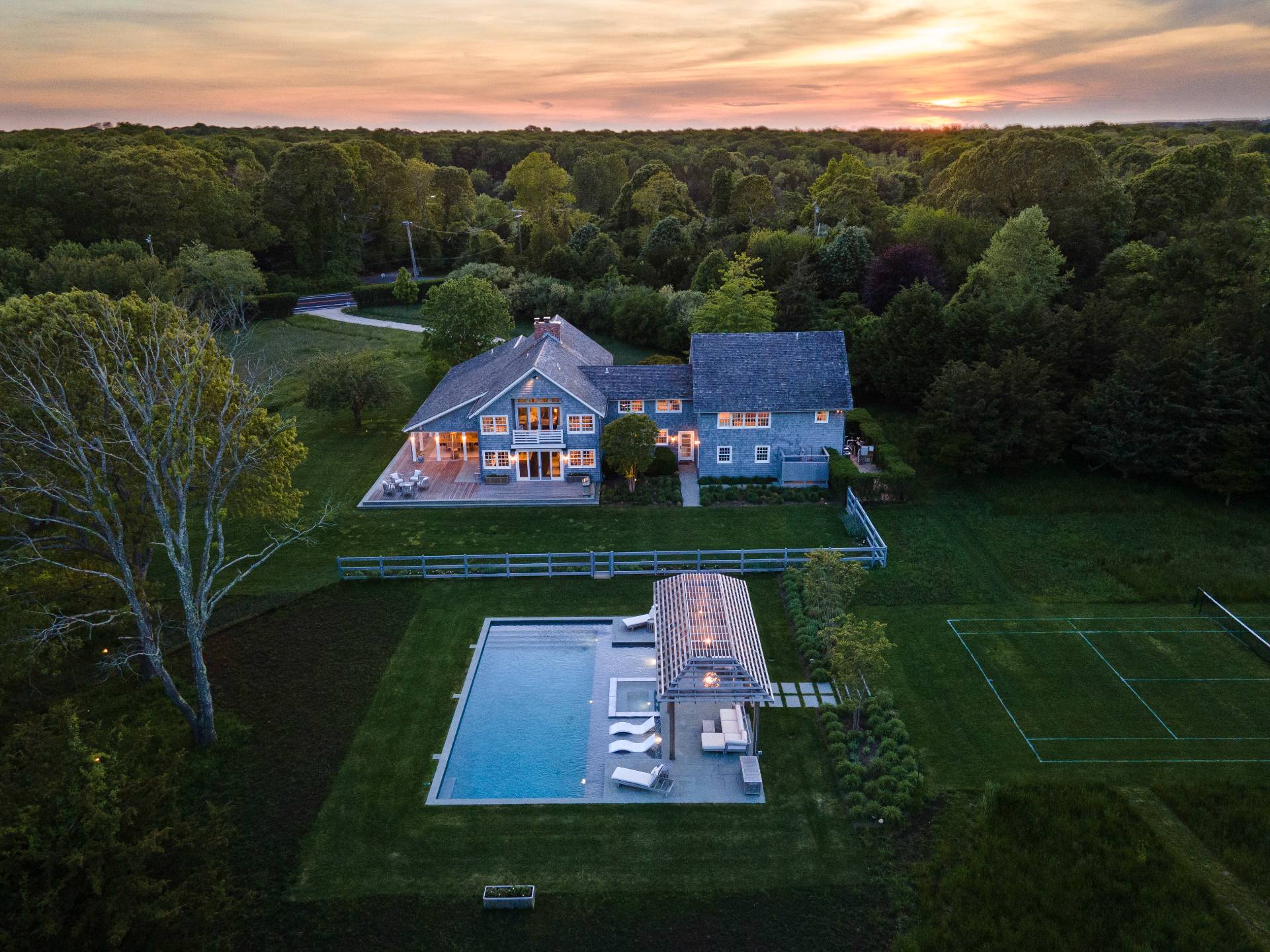 274 Ferry Road Sag Harbor, NY 11963 - Photo 50 of 50 a view of a garden with an outdoor space
