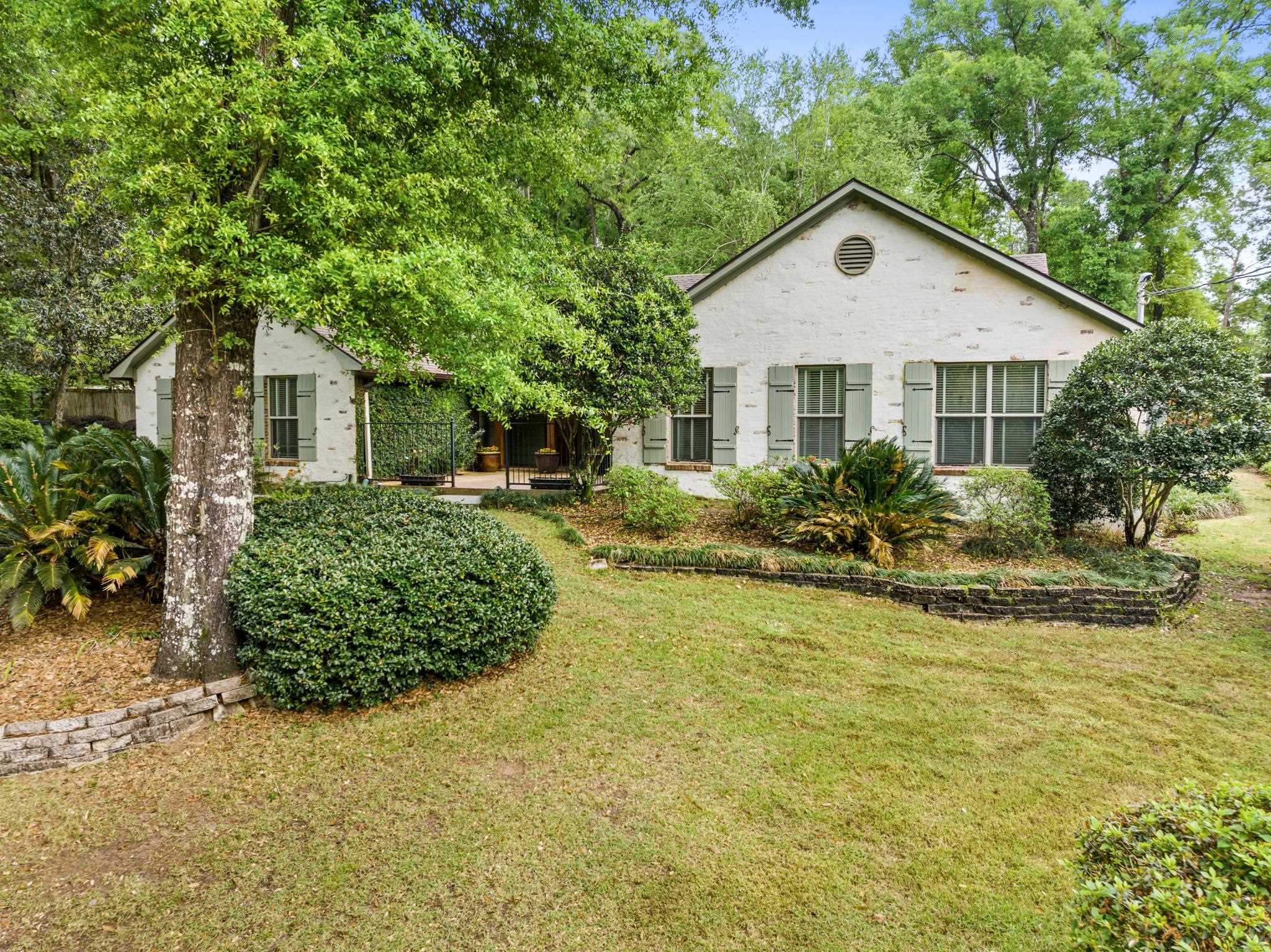 7260 Wild Oaks Road Fairhope, AL 36532 - Photo 2 of 36