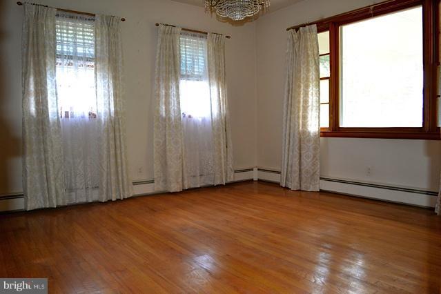 442 Manor Road Arnold, MD 21012 - Photo 7 of 15 Dining Room